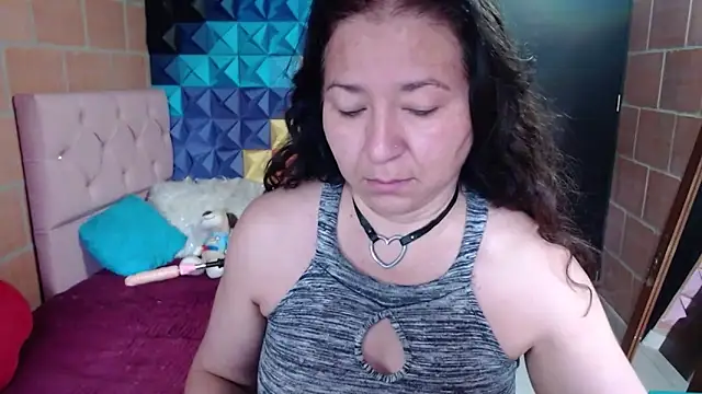 Snapshot of katifoxx chatting on January 2025 04:16:02 PM katifoxx online show from January 2025 04:16:02 PM
