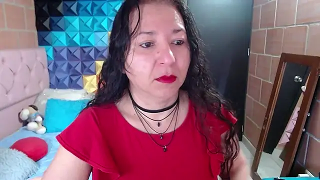 Snapshot of katifoxx chatting on March 2025 04:32:02 PM katifoxx online show from March 2025 04:32:02 PM
