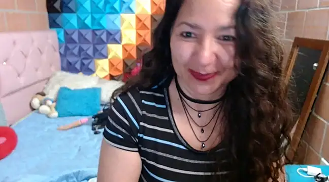 Snapshot of katifoxx chatting on March 2025 10:50:02 PM katifoxx online show from March 2025 10:50:02 PM