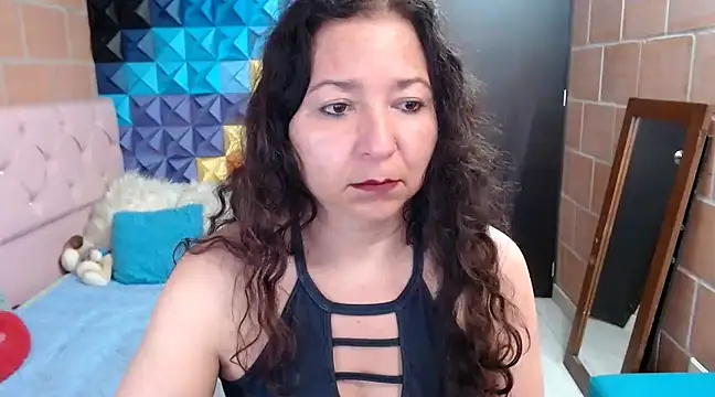 Snapshot of katifoxx chatting on March 2025 07:48:02 PM katifoxx online show from March 2025 07:48:02 PM