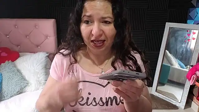 katifoxx online show from April 2026 02:12:02 PM