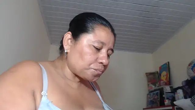 adrixxx38 online show from October 2025 04:49:01 PM