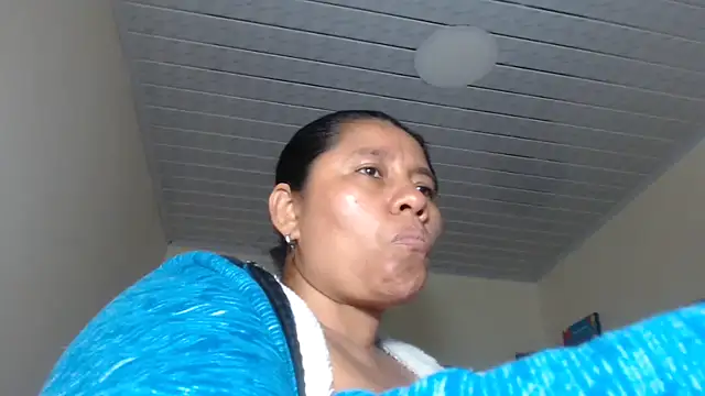 adrixxx38 online show from October 2025 07:30:01 AM