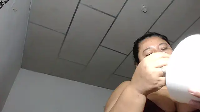 adrixxx38 online show from March 2026 05:02:01 AM