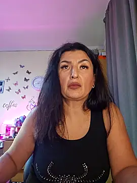 Hotangel75 online show from November 2025 05:48:02 PM