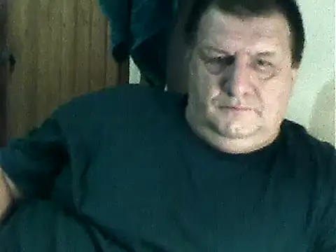 Vyrtous579 online show from December 2024 03:44:01 PM