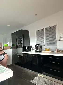 Clara-xoxo online show from January 2025 02:10:01 PM