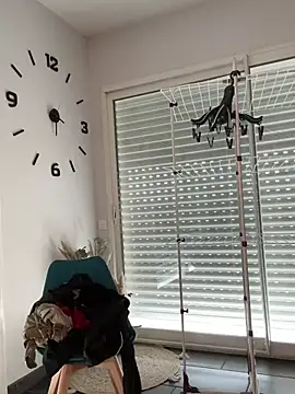 Clara-xoxo online show from March 2025 02:32:01 PM