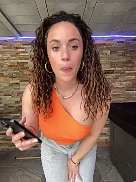 Clara-xoxo online show from March 2025 02:29:02 PM