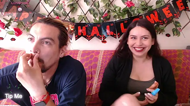 Snapshot of Jack_Emily1 chatting on October 2025 04:44:02 PM Jack Emily1 online show from October 2025 04:44:02 PM