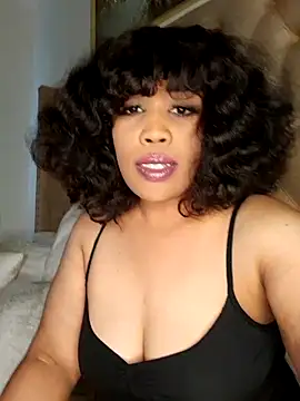 Snapshot of CAMMII_ chatting on October 2025 10:33:02 AM CAMMII  online show from October 2025 10:33:02 AM