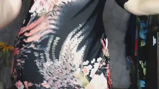 Aziza1 online show from October 2025 02:48:01 PM