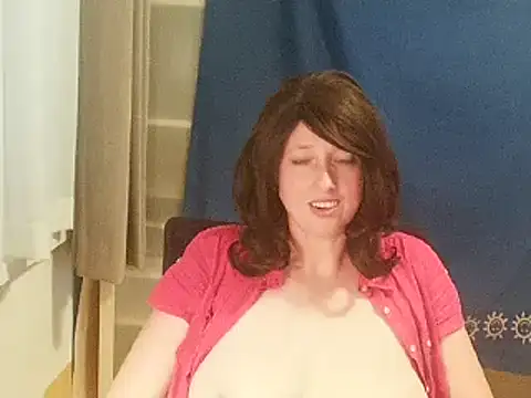 Snapshot of hotdestany chatting on January 2025 02:40:02 PM hotdestany online show from January 2025 02:40:02 PM