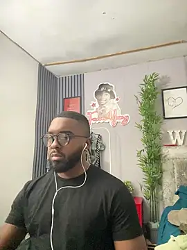 Snapshot of livepro chatting on March 2026 03:04:01 PM livepro online show from March 2026 03:04:01 PM