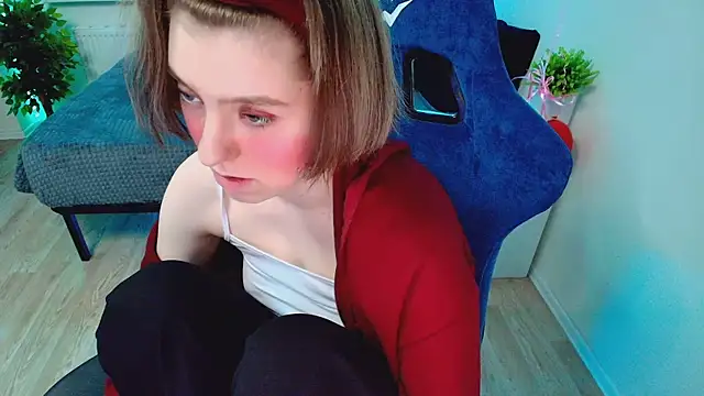 Snapshot of CranberryHot chatting on October 2025 12:52:02 PM CranberryHot online show from October 2025 12:52:02 PM