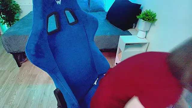 Snapshot of CranberryHot chatting on December 2025 09:38:01 AM CranberryHot online show from December 2025 09:38:01 AM