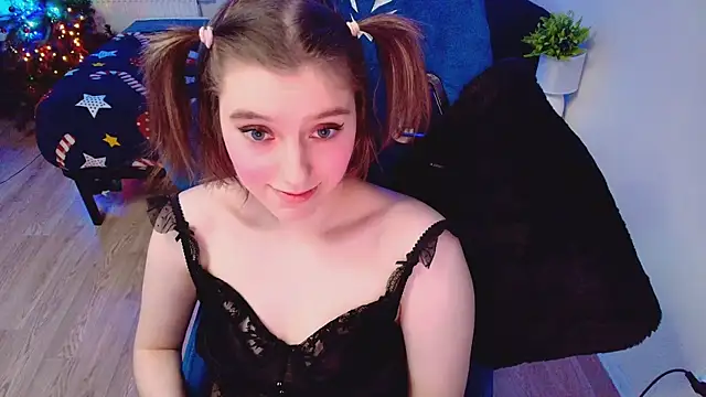 Snapshot of CranberryHot chatting on February 2026 05:33:02 AM CranberryHot online show from February 2026 05:33:02 AM