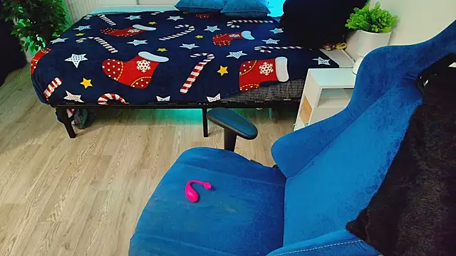 Snapshot of CranberryHot chatting on February 2026 04:24:01 AM CranberryHot online show from February 2026 04:24:01 AM