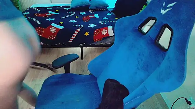 Snapshot of CranberryHot chatting on February 2026 05:49:02 AM CranberryHot online show from February 2026 05:49:02 AM