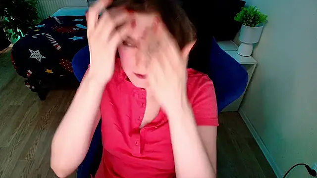 Snapshot of CranberryHot chatting on March 2026 11:49:01 AM CranberryHot online show from March 2026 11:49:01 AM