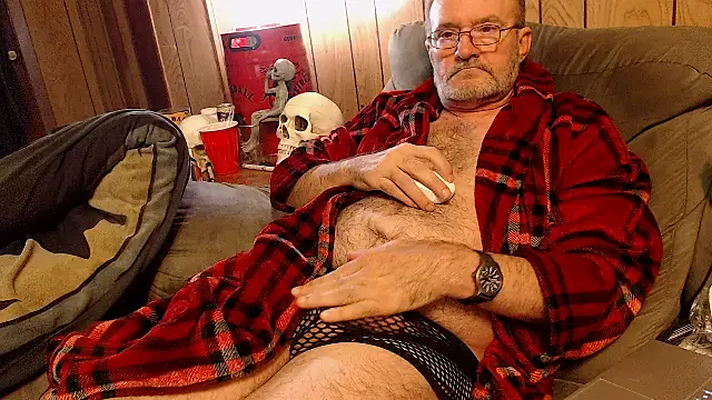 Snapshot of snickers1 chatting on October 2025 12:45:01 AM snickers1 online show from October 2025 12:45:01 AM