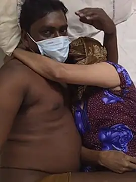 rohanhotguy online show from April 2026 10:17:02 AM