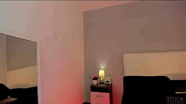 NataliaBuiles online show from April 2026 01:08:02 PM