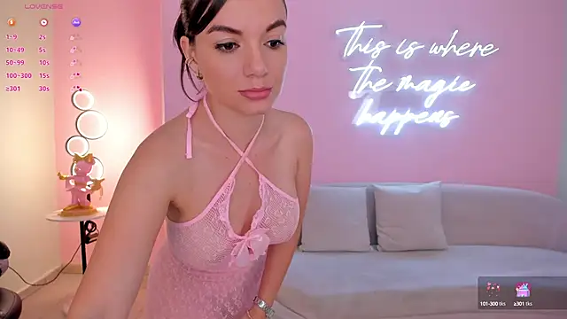 MorganHicks online show from February 2025 08:14:02 PM