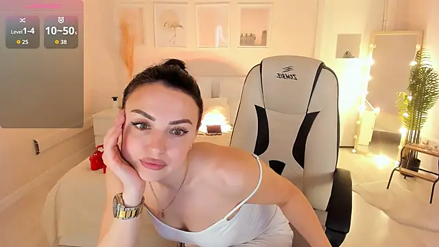 HelenaRegal online show from June 2026 02:01:02 PM
