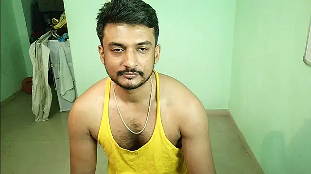 Snapshot of daringcutie chatting on December 2025 10:38:02 PM daringcutie online show from December 2025 10:38:02 PM