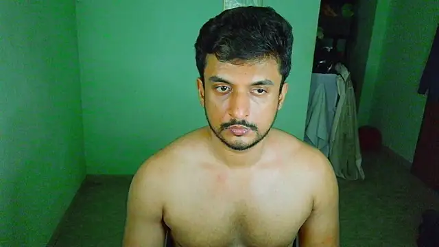 Snapshot of daringcutie chatting on April 2026 05:32:02 PM daringcutie online show from April 2026 05:32:02 PM