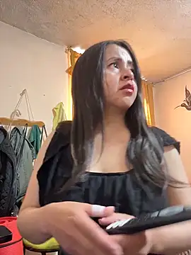latinfemale online show from May 2026 08:15:01 PM