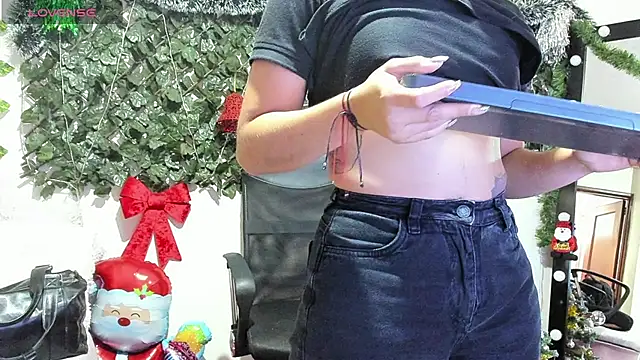 DestinyHills online show from December 2025 12:03:02 PM