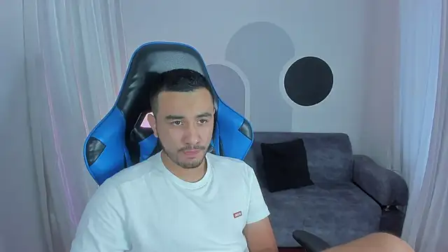 Nick Moca online show from December 2024 09:13:02 PM