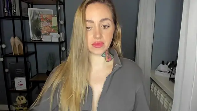 Snapshot of sexyCoralie chatting on December 2024 10:45:02 AM sexyCoralie online show from December 2024 10:45:02 AM