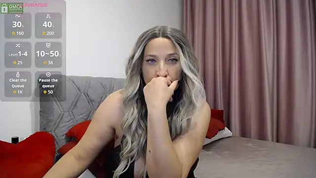 Snapshot of Aphrodite_S32 chatting on October 2025 08:31:02 PM Aphrodite S32 online show from October 2025 08:31:02 PM