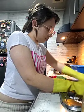 linda-schmidt online show from February 2025 01:09:02 AM