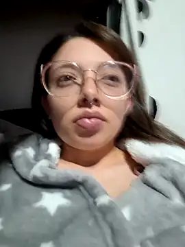 linda-schmidt online show from October 2025 02:04:02 AM