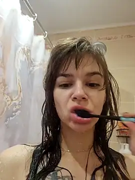 alyssa sweet online show from November 2025 04:57:02 AM