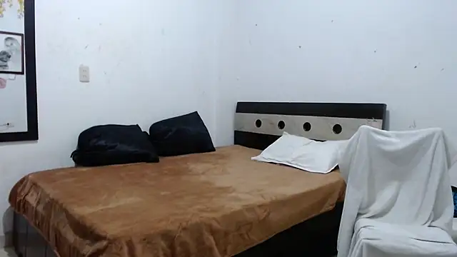 venuz mendoza20 online show from March 2026 01:40:02 PM