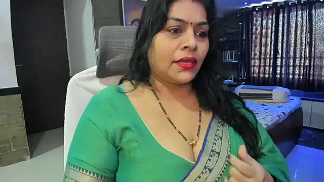 Snapshot of tarivishu23 chatting on September 2025 02:33:01 AM tarivishu23 online show from September 2025 02:33:01 AM