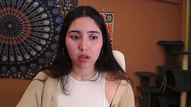 Snapshot of IntimateTales chatting on January 2025 05:37:01 PM IntimateTales online show from January 2025 05:37:01 PM