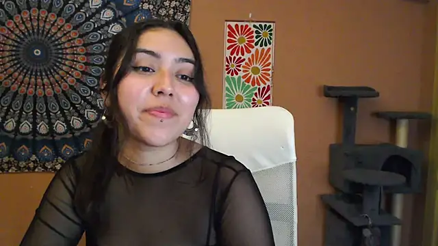 Snapshot of IntimateTales chatting on February 2025 08:14:02 PM IntimateTales online show from February 2025 08:14:02 PM