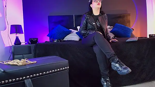  Jade 16 online show from March 2026 11:32:01 AM