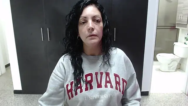 Snapshot of mijal_queen chatting on November 2025 03:26:02 AM mijal queen online show from November 2025 03:26:02 AM