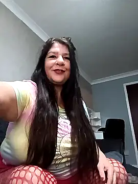 Snapshot of Leanne43 chatting on February 2025 03:05:01 PM Leanne43 online show from February 2025 03:05:01 PM