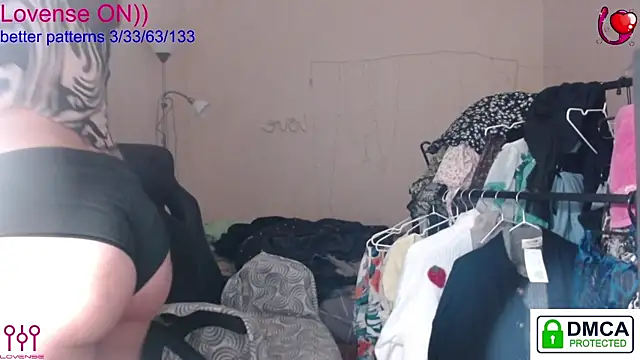 Snapshot of sweet_cute_cat chatting on November 2025 09:59:01 PM sweet cute cat online show from November 2025 09:59:01 PM