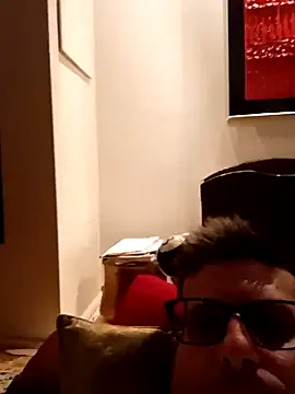 dario84rozz online show from April 2026 02:21:01 PM