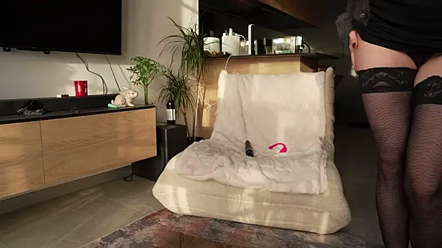 Snapshot of ibiddi chatting on November 2025 01:13:01 PM ibiddi online show from November 2025 01:13:01 PM