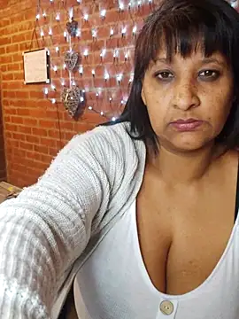 Lilybanx online show from February 2025 04:46:02 PM